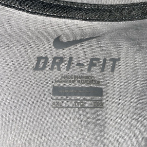 Nike Men’s Texas Longhorns Special Edition White Long Sleeve Dri-FIT Shirt - Picture 4 of 5